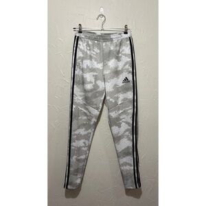Adidas gray/white digital camo print jogger style sweatpants (small)